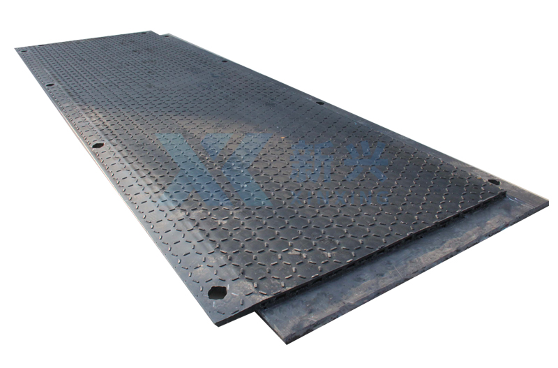 Amphimat construction road mats