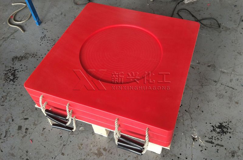 Crane jacking pads