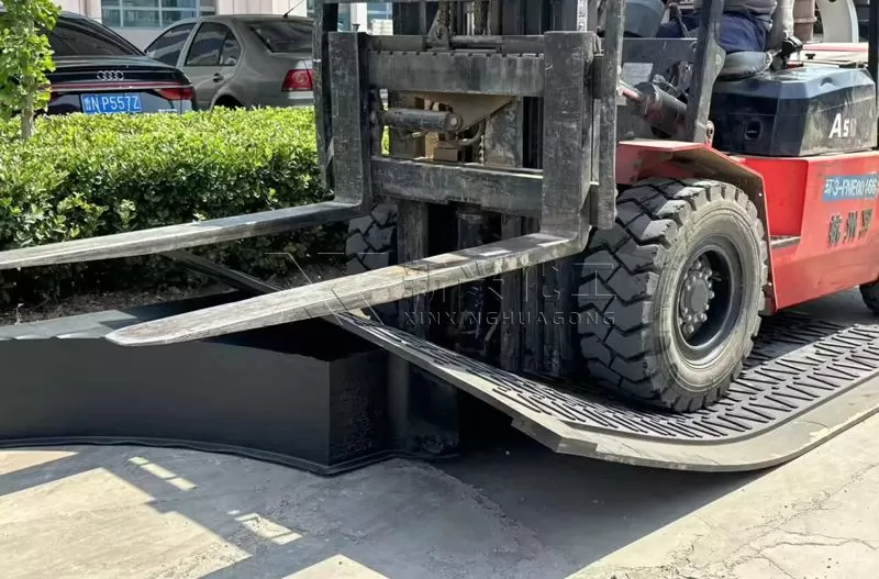 construction road mat in Oil field